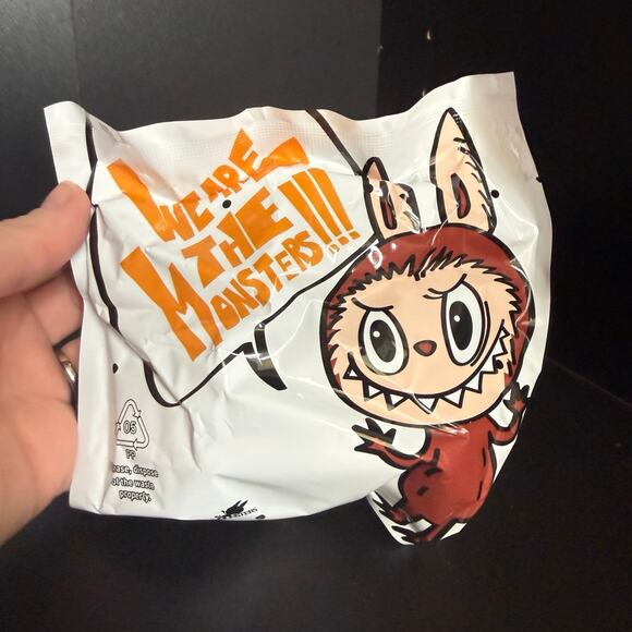 ✨Genuine Pop Mart Labubu X One Piece Jinbe✨ - Picture 9 of 9